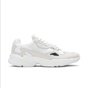 NWOT falcons adidas sneaker! Very stylish!